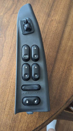 1999-2007 Ford F250 driver's side door power window switch