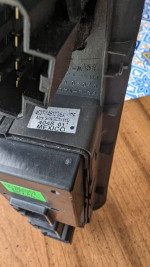 1999-2007 Ford F250 driver's side door power window switch