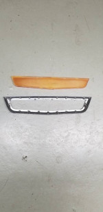 1968 - 1969 Ranchero / Galaxie :  rear side reflector bezel and lens