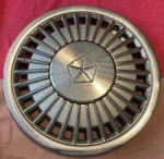DODGE LEBARON,VOYGER  HUBCAP 14 INCH