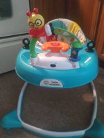 Baby Einstein Walker! Plays music w/lights!
