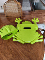 BOON Bathtime Froggy Bath Toy Storage Container w/ Optional Wall Mount & Easy Tu