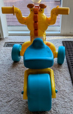 Little Tikes Go and Grow Lil' Rollin' Giraffe Ride On