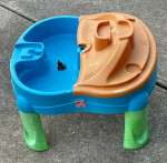 Step2 Splash & Scoop Sand &Water Table-USED