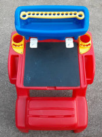 CHALKBOARD DESK WITH ATTACHED BENCH FOR TODDLER-PRESCHOOLER, EUC