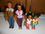 Loving Family 4 Figure Set
