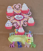 My Little Pony Ponyville Ferris Wheel with 4 Ponies