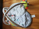 Cloud Baby Mat w/17 Activities