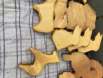 lot of 26 wooden animal figures