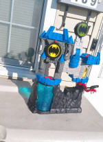 Fisher-Price Imaginext DC Super Friends Batman Toy Wayne Manor Batcave