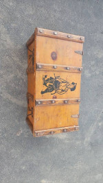 VINTAGE STRAND TOY WOOD OCHEST PIRATE PRE-OWNED