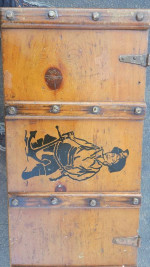 VINTAGE STRAND TOY WOOD OCHEST PIRATE PRE-OWNED