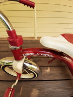 Tricycle - Classic Radio Flyer Dual Deck. Ride On Toy