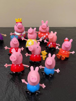 20 PEPPA PIG MINIATURE TOY ANIMALS w/CARRYING CASE