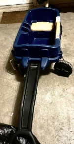 TOY BOX AND KIDS'S WAGON.
