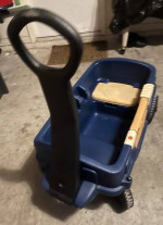 TOY BOX AND KIDS'S WAGON.