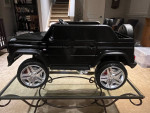 BRAND NEW!! Costzon Ride on Car, Licensed Mercedes-Benz Maybach, 12V Battery Pow