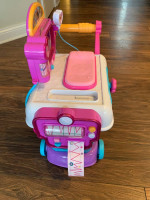 Doc McStuffins Toy Hospital Cart