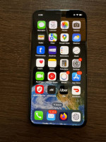 iPhone XS Gold 64 GB -- Carrier Unlocked (Like new)