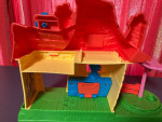 Little People Belle and Phillipe Cottage