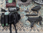 LIKE NEW USED ONCE PAINTBALL GUN WITH ACCESSORIES AND BAG WORTH $400 Make offer