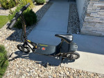 Schwinn Stealth 1000 Electric Scooter 15 Mph Top Speed New Batteries!