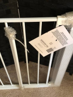 BRAND NEW! ( WHITE ) WALK - THRU BABY GATE