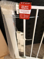 BRAND NEW! ( WHITE ) WALK - THRU BABY GATE