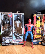 10 Marvel 11 inch Avengers Action Figures