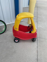 Little Tikes Cozy Coupe