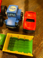 6 Kids Plastic Toy Cars/Trucks