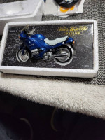 BMW R1100 1/24 DIE CAST IN ORIGINAL BOX