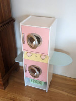 Child's washer/dryer & ironing board