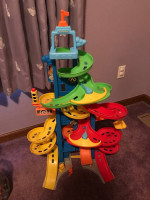Fisher Price Little People Skyway Racetrack