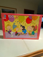 Snoopy Peanuts 100 Piece Puzzles - NEW