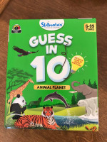Skillmatics Guess in 10, animal card game