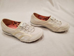 Womens Skechers Tennis Shoes 7.5 Medium