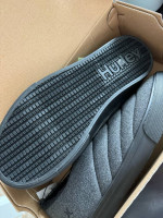 New Hurley Arlo Puff House Shoes- Beand new in box!  Color is gray.