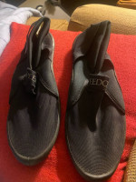 Speedo Mens Surfwalker Athletic Water Shoes, Speedo Black, 10 US