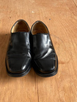 Florsheim Men’s Black Dress shoes 11-M
