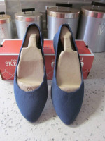 Skechers Womens Fashion Knits Slip On Shoes - Navy Blue