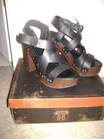 WOMEN'S STUDDED 5" HIGH CHUNKY HEEL SANDALS SHOES - SZ. 7