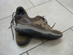 SHOES: NEW BALANCE Abzorb hiking shoes
