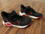 MEN NIKE SHOES :   SIZE 7.5