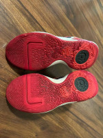 MEN NIKE SHOES :   SIZE 7.5