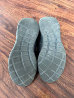 MEN ADIDAS SHOES :  SIZE 7