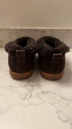 UGG Rylan Women’s Slippers / Shoes size 9