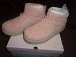 Brand New Womens sz 8.5 Beautiful "SO" Pink ankle hi shoes