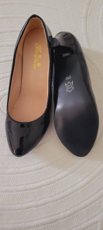 Pump shoes women