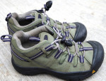 KEEN KIDS 8.75" OLIVE DRAB LOW HIKING SHOES!